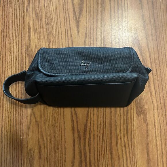 Lug Via Matte Leather Cosmetics Makeup Bag - Picture 1 of 5